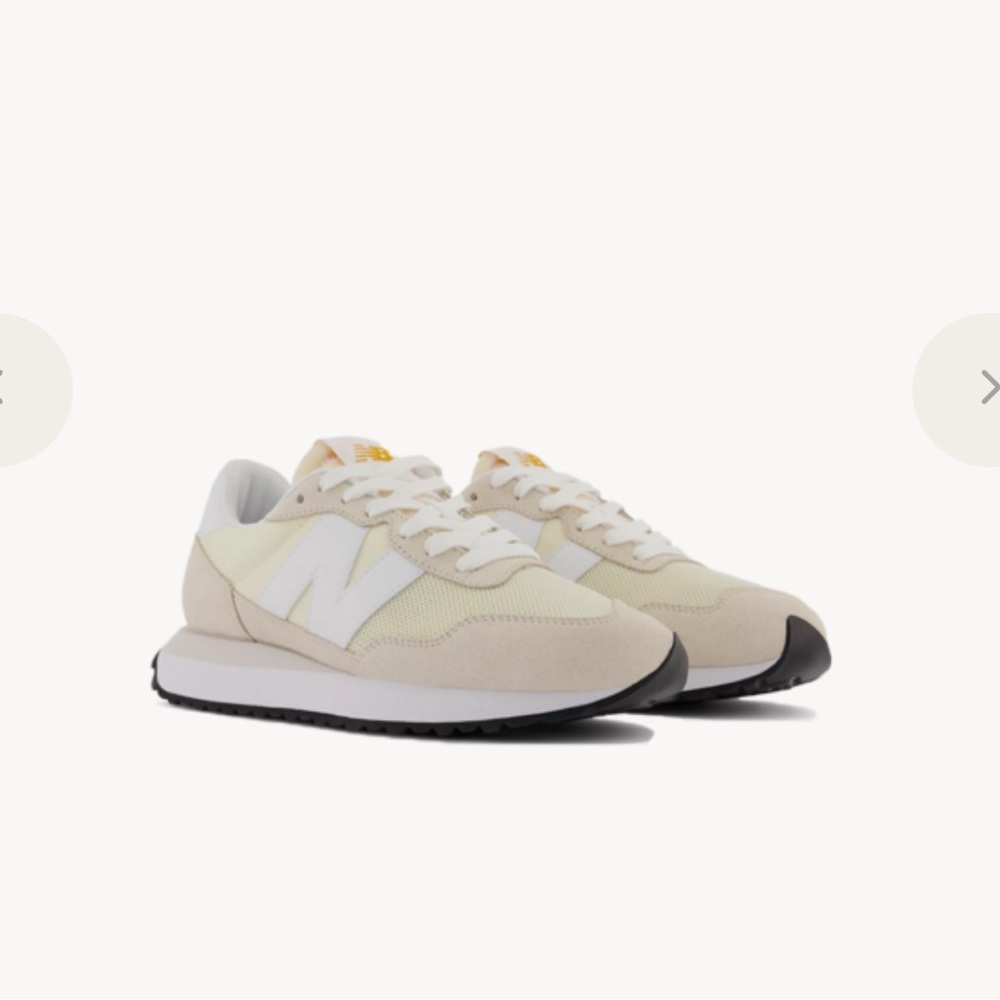 New Balance women’s 237 sneaker in calm taupe/white